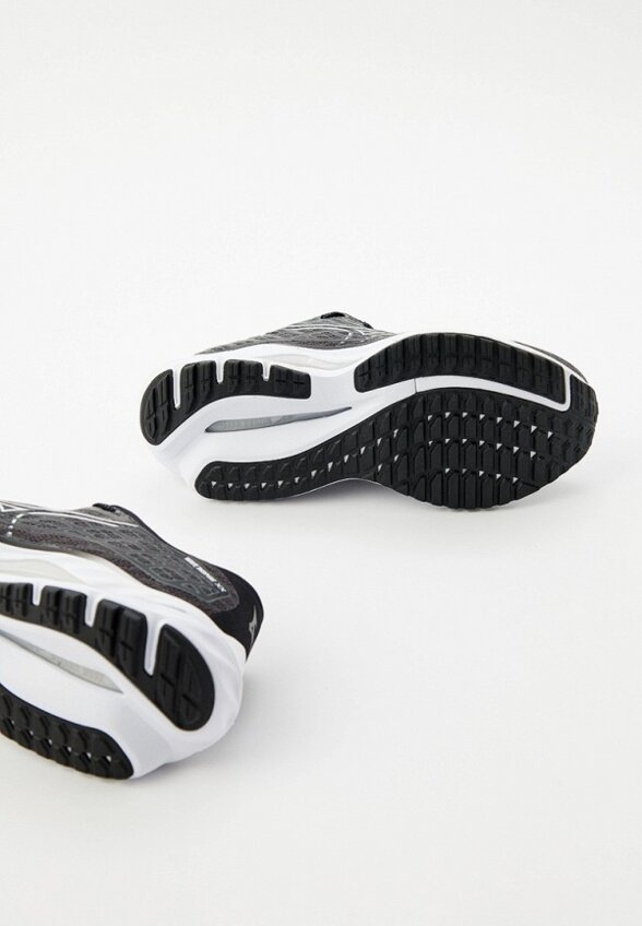 Кроссовки Mizuno