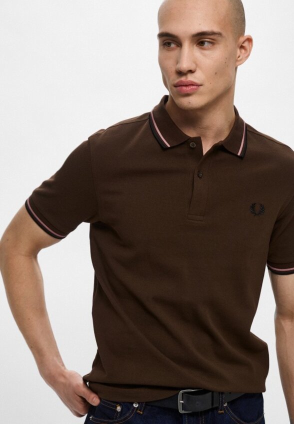 Поло Fred Perry