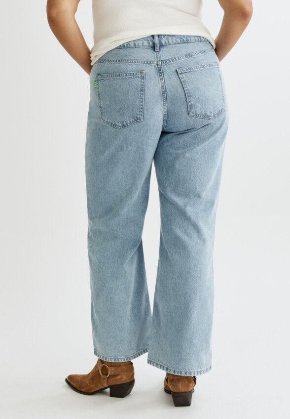 Джинсы WIDE LEG