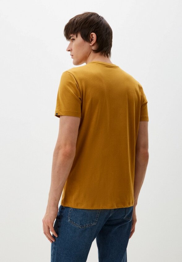 Футболка Colin's