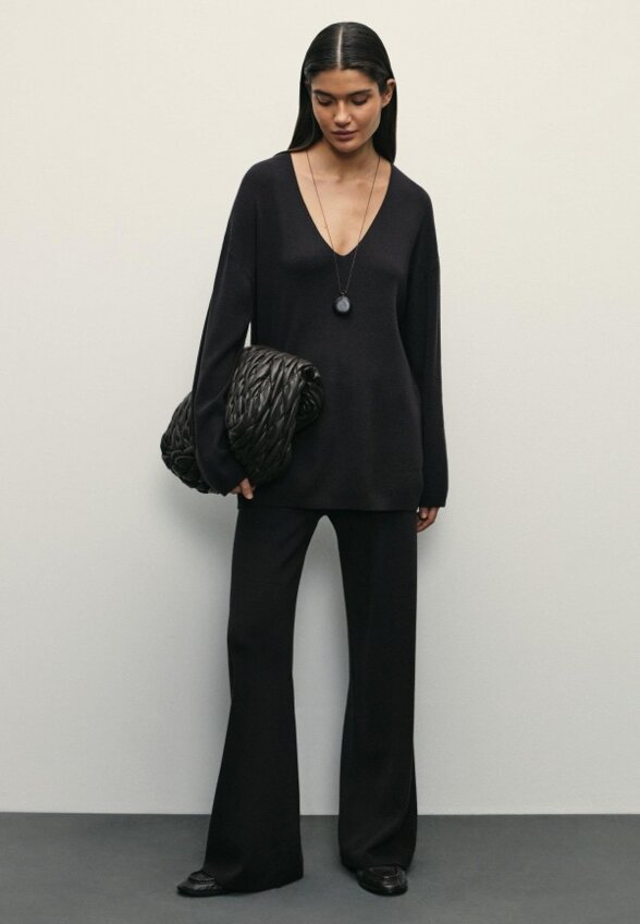 Пуловер Zarina