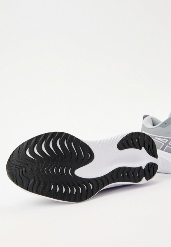 Кроссовки ASICS