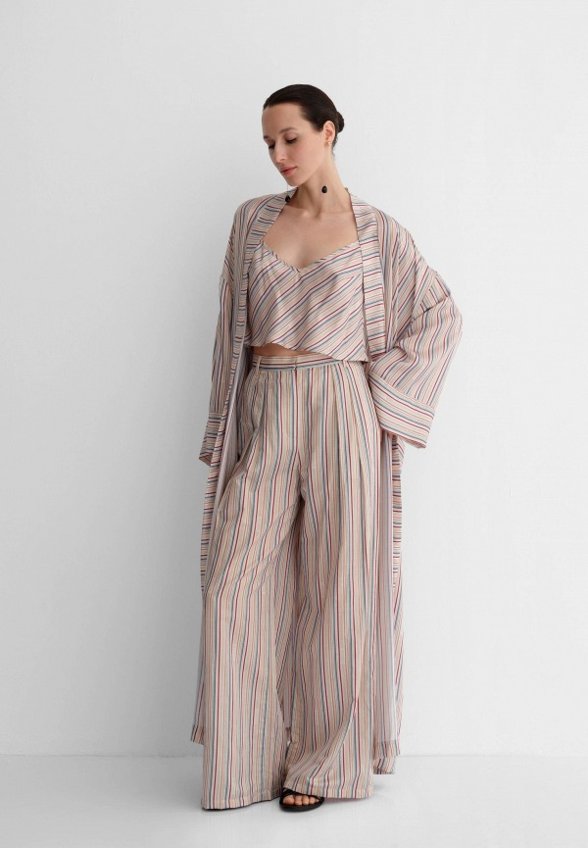 Накидка Laroom