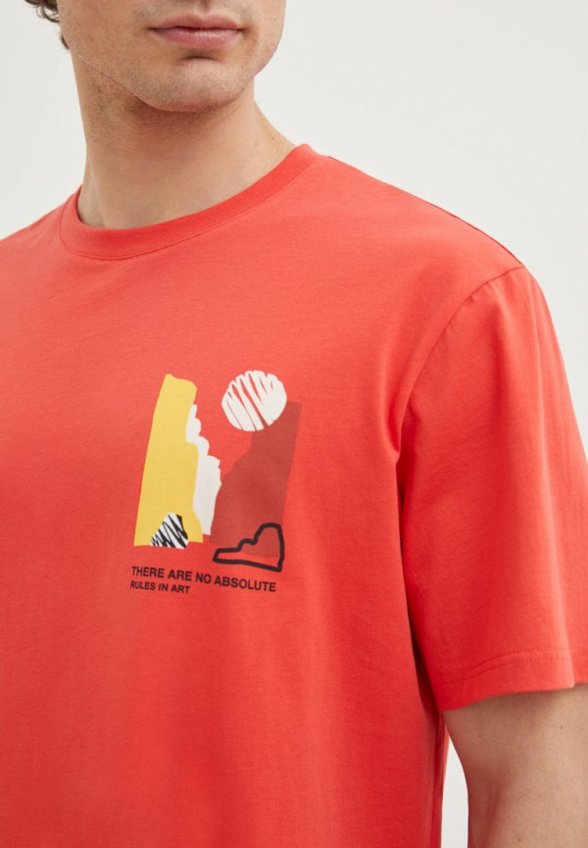 Футболка Finn Flare