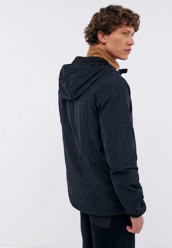 Ветровка Baon