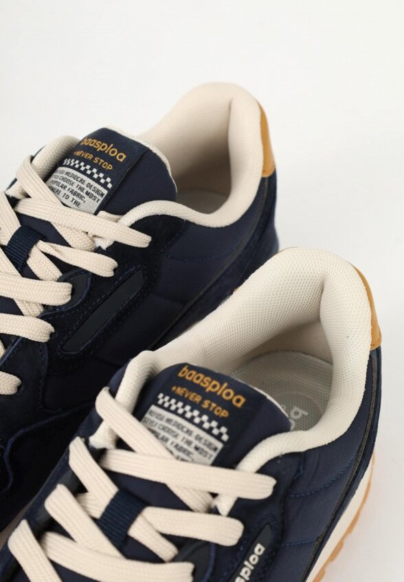 Кроссовки Baasploa