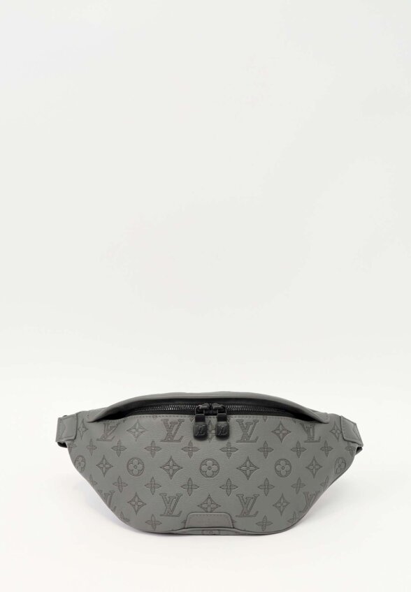 Louis Vuitton Discovery Bumbag