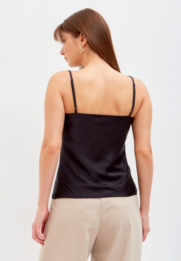 Топ Gabriel and Ester London