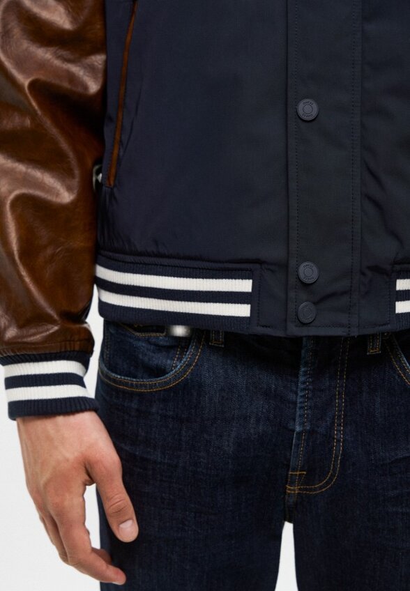 Куртка утепленная Guess