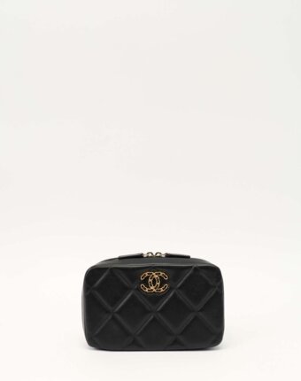 Chanel 19 женщинам