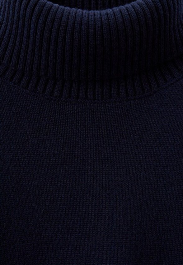 Свитер Kapsula