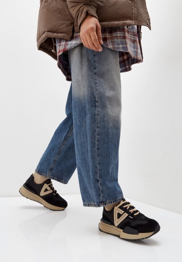 Кроссовки Escan