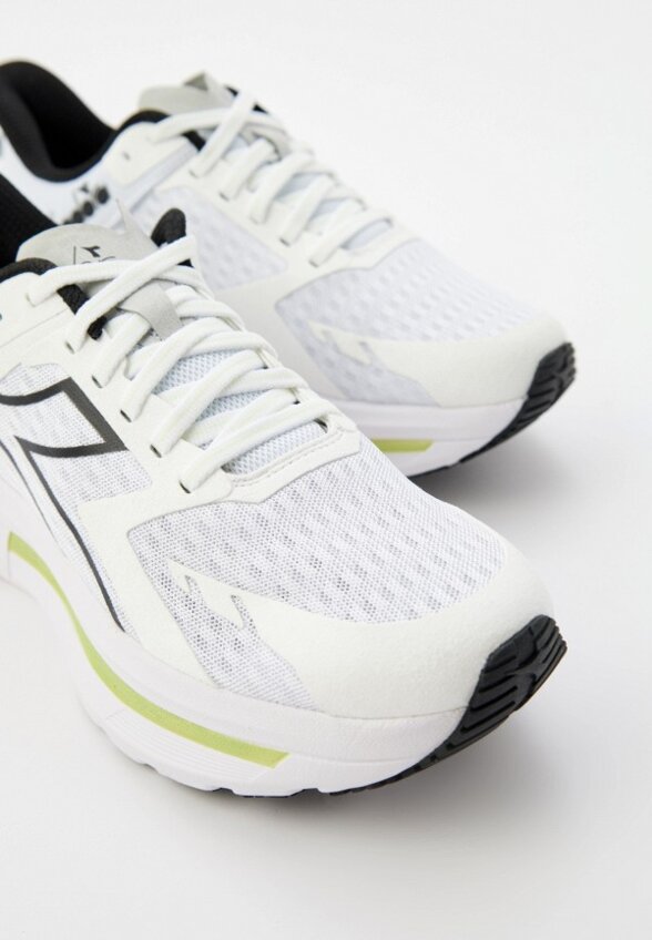 Кроссовки Diadora