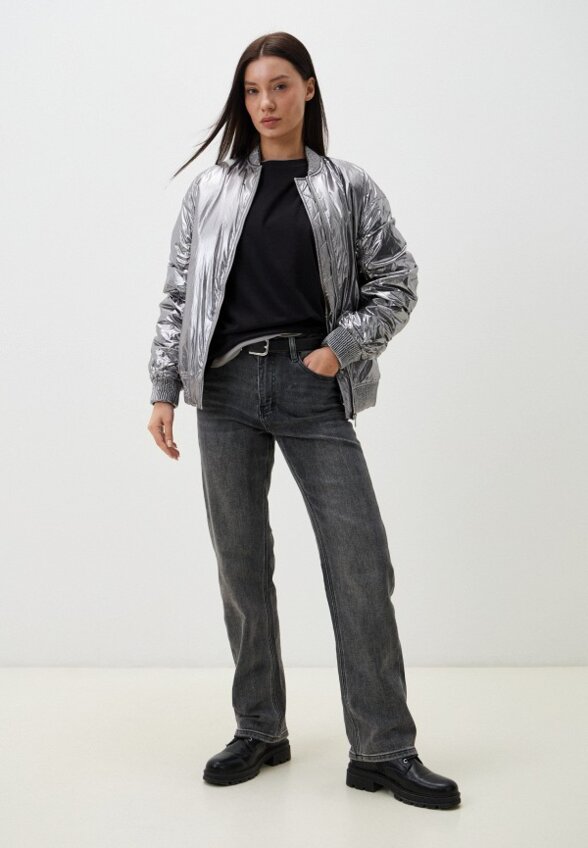 Бомбер Снежная Королева