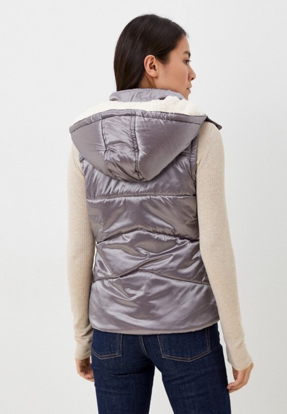 Жилет утепленный Abricot