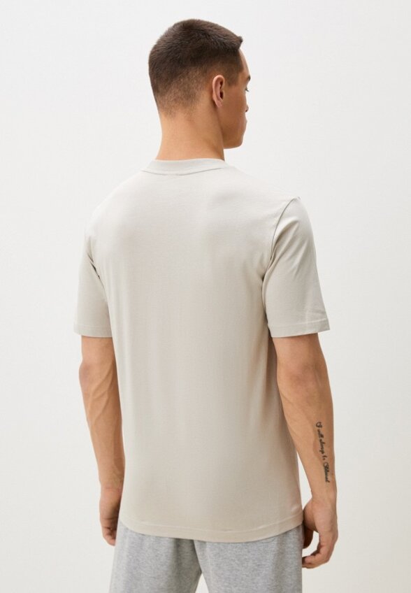 Футболка adidas