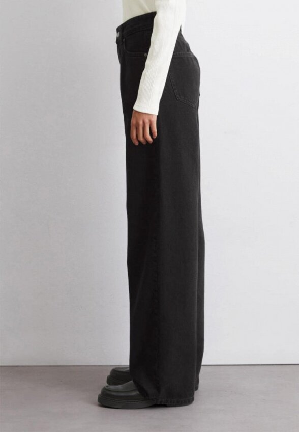 Джинсы Marc O'Polo