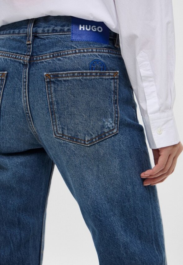 Джинсы Hugo