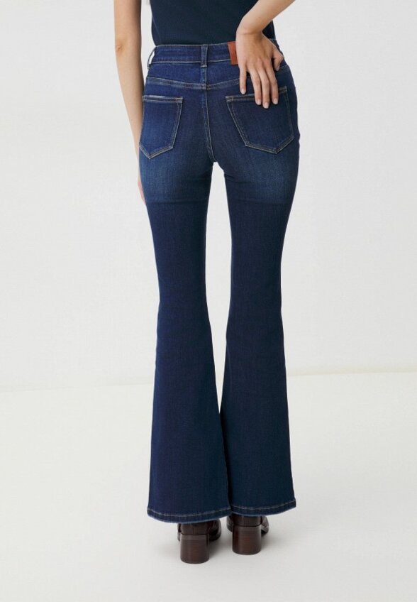 Джинсы Maison David