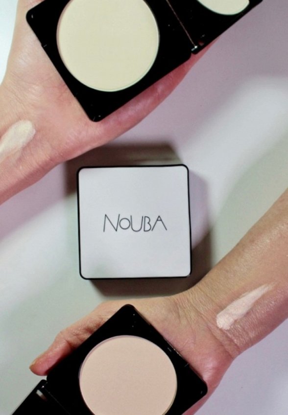 Пудра компактная Nouba
