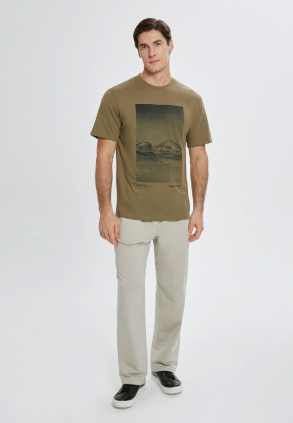 Футболка Finn Flare