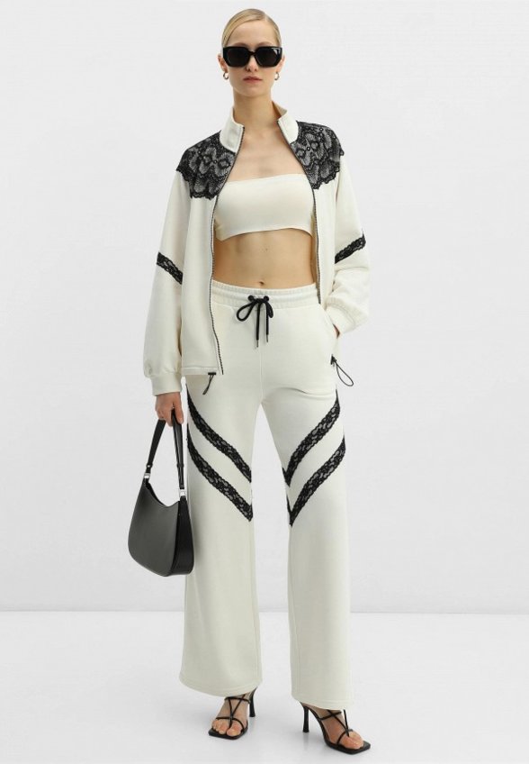 Брюки спортивные Lilly Bennet