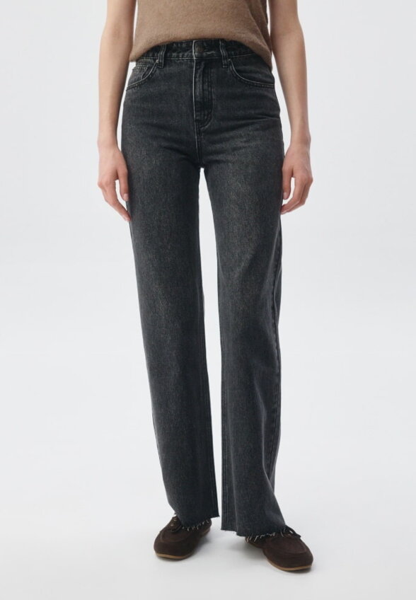 Джинсы Straight Fit