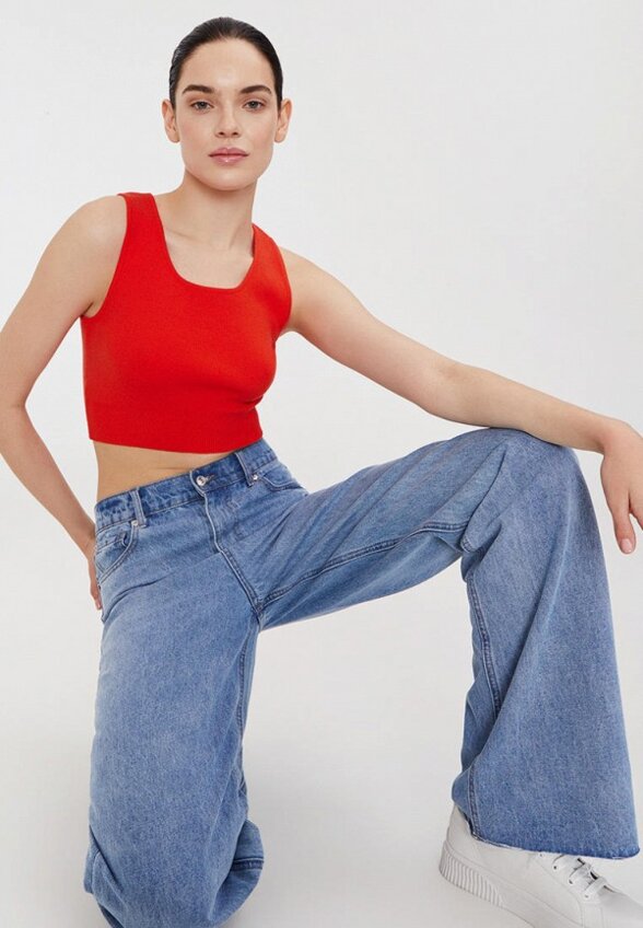 Топ To Be Blossom