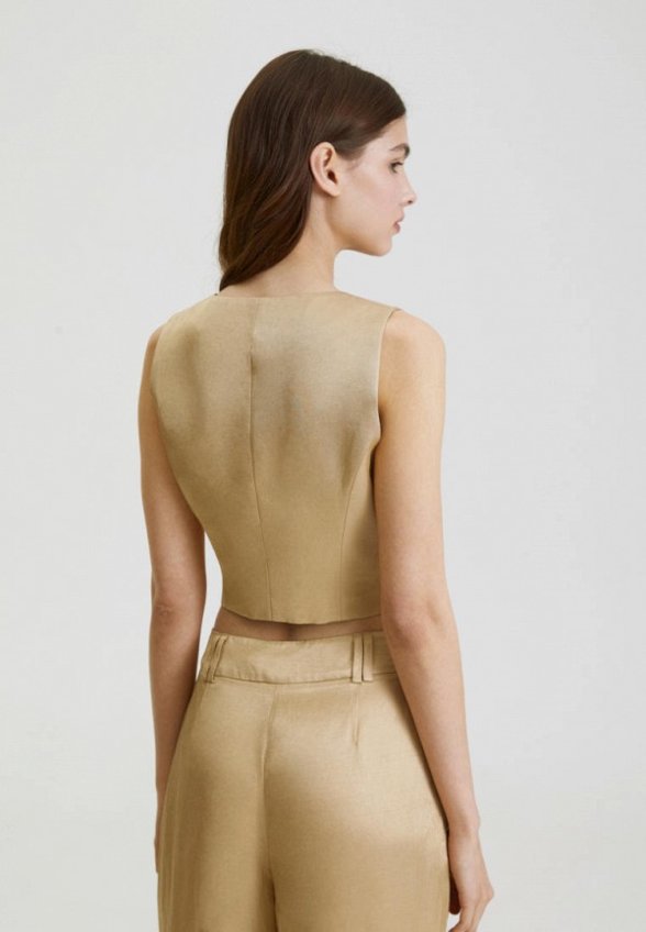 Жилет All We Need