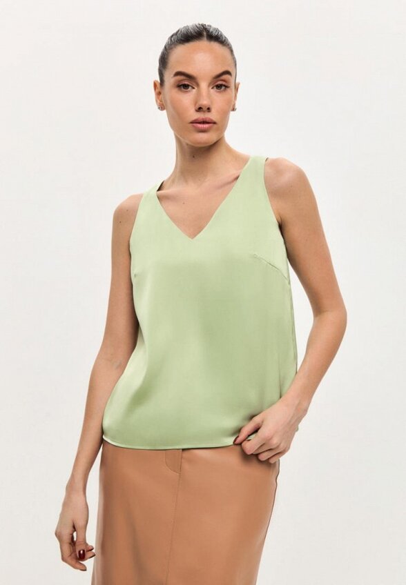 Топ Gabriel and Ester London