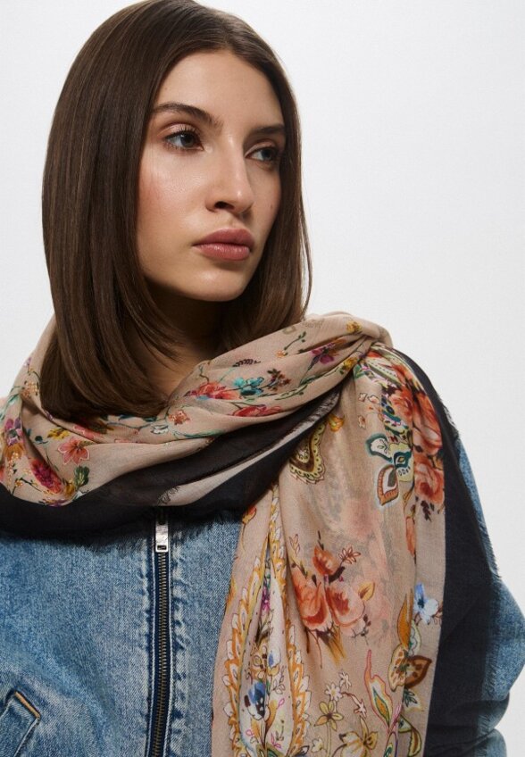 Платок Pollini