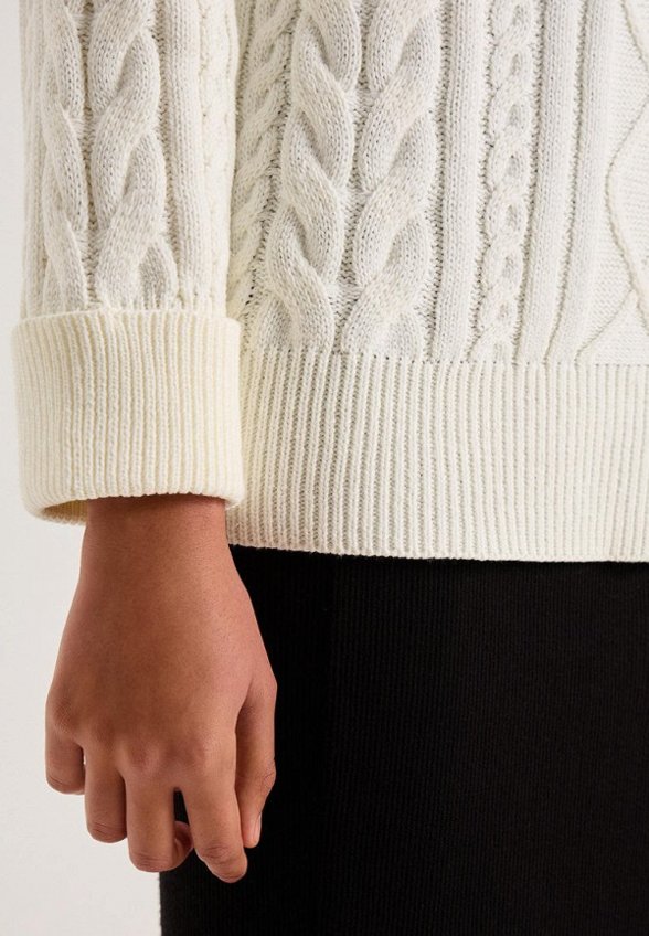 Джемпер To Be Blossom