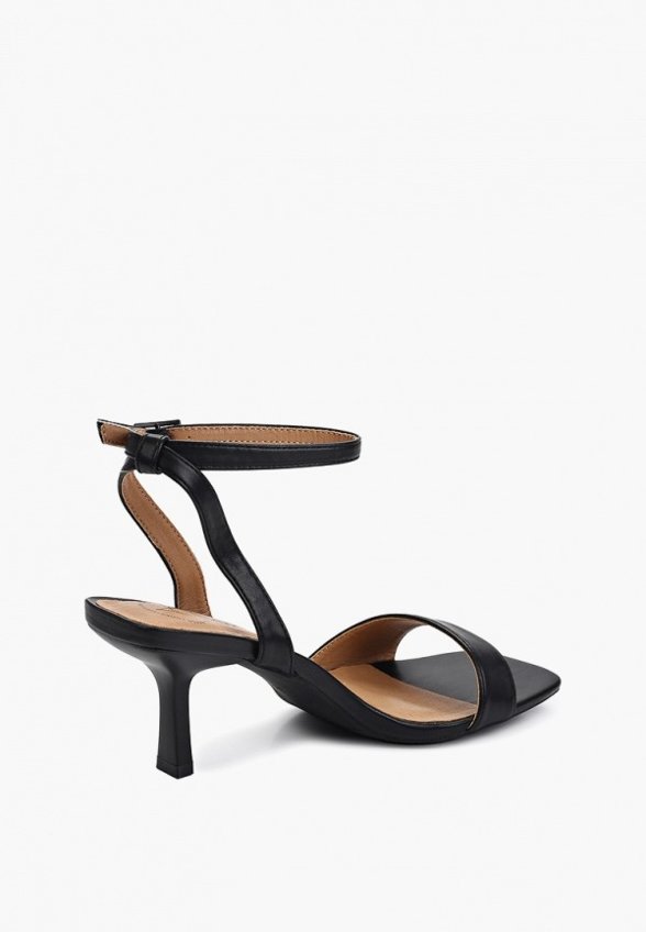 Босоножки Betsy