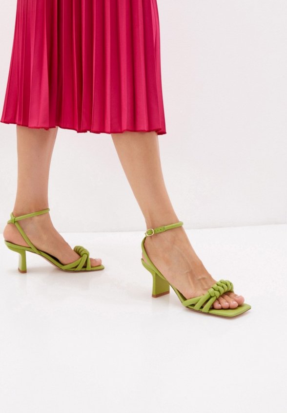 Босоножки Abricot