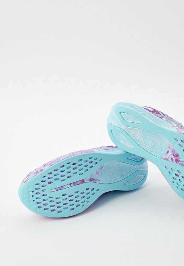 Кроссовки ASICS