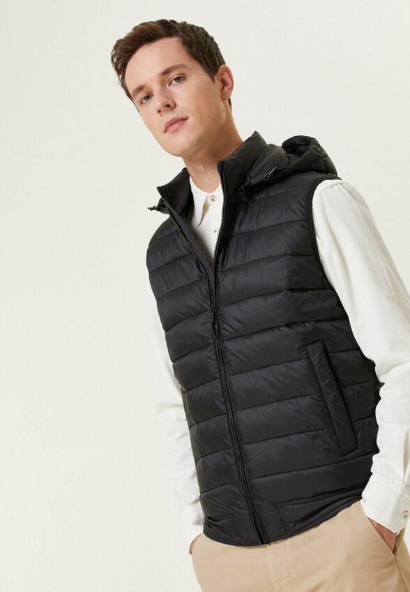 Жилет утепленный Club