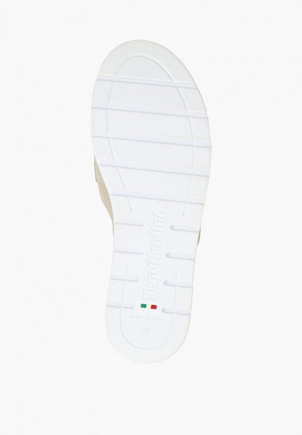 Сабо Nero Giardini