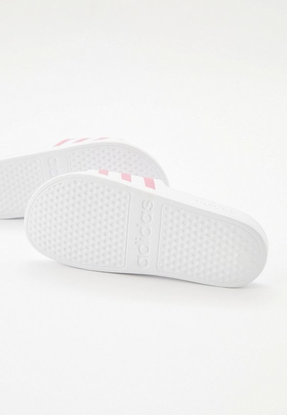 Сланцы adidas
