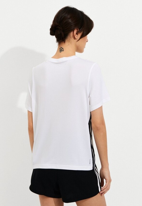 Футболка спортивная adidas