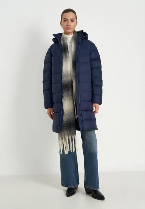 Пуховик Finn Flare