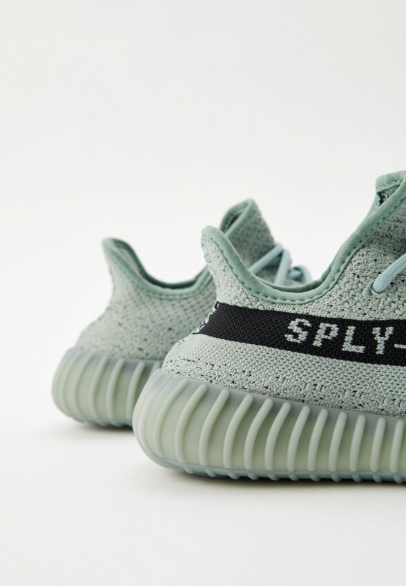 Кроссовки adidas YEEZY