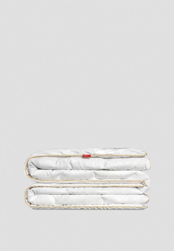 Одеяло 1,5-спальное Cassia