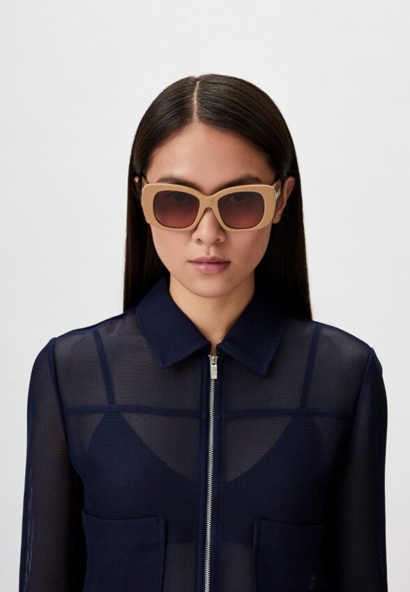 Очки солнцезащитные Burberry