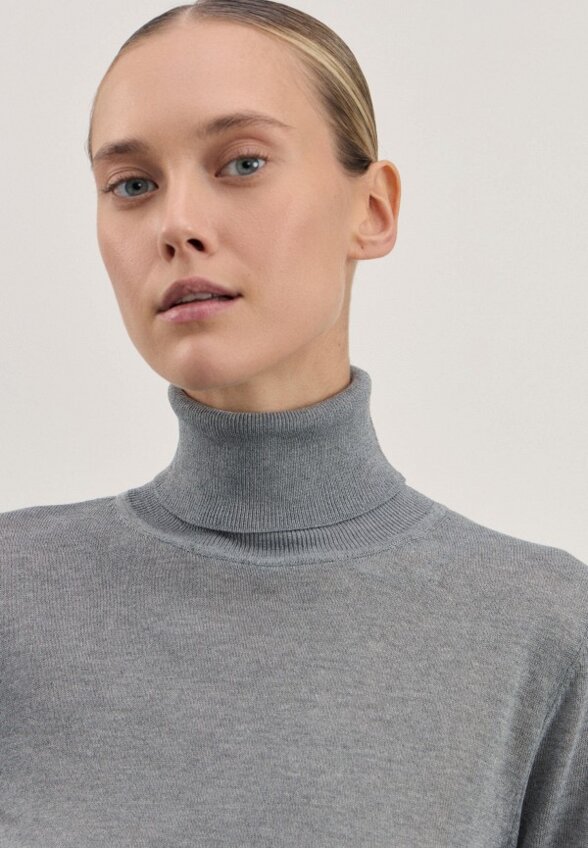 Водолазка Zarina