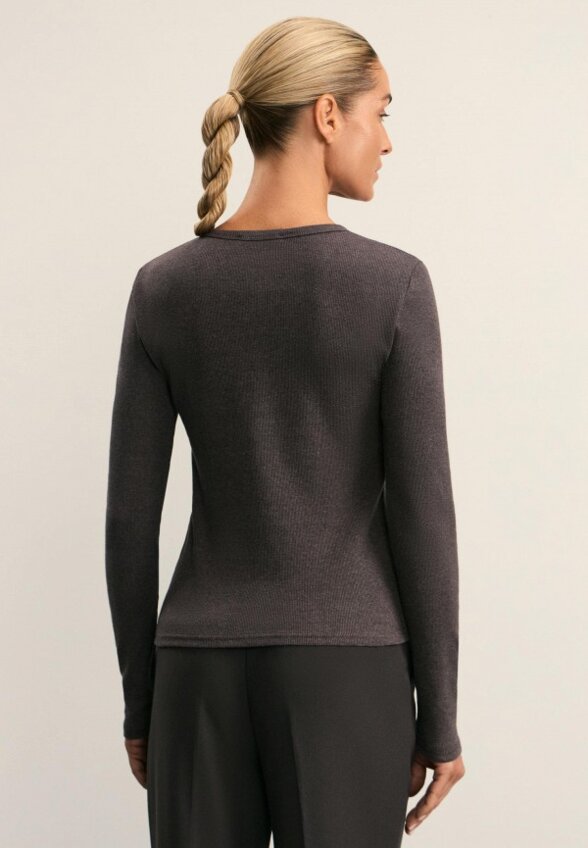 Джемпер Zarina