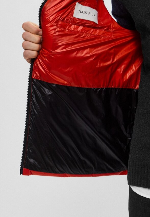 Жилет утепленный Trussardi