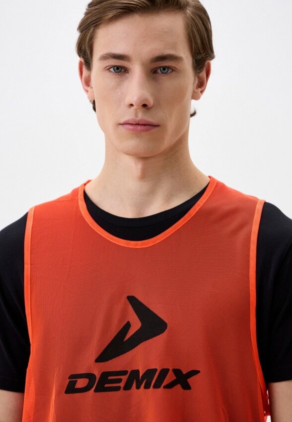 Манишка футбольная Demix