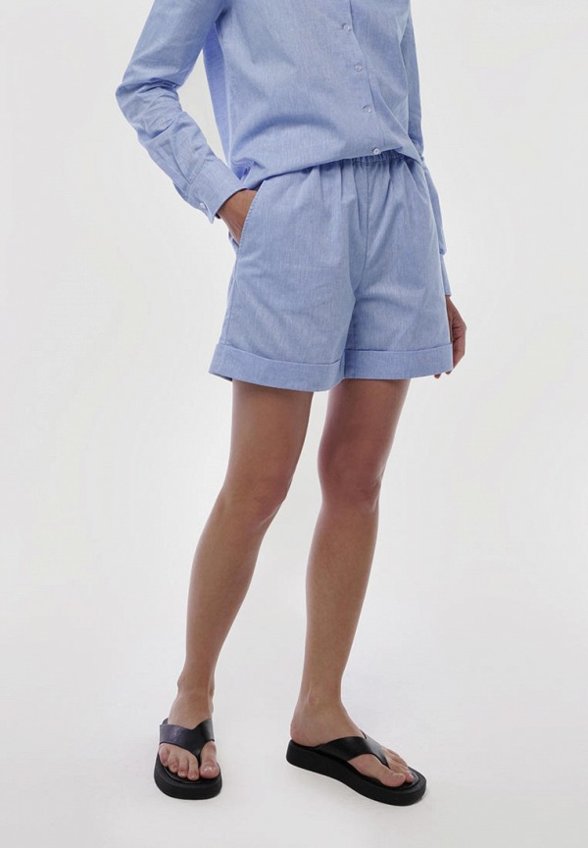 Шорты Bstatement