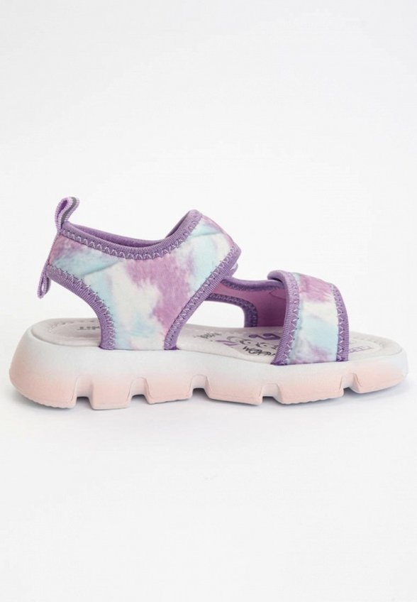 Сандалии Tikkago