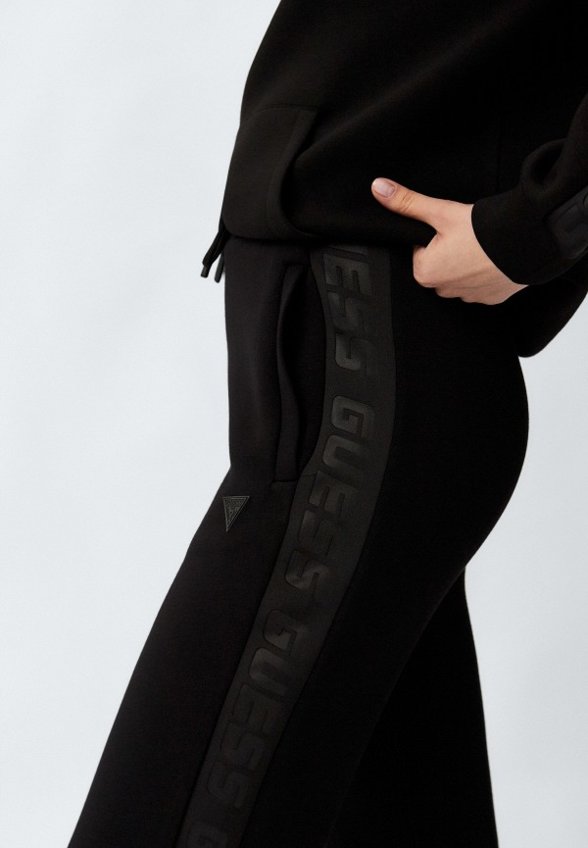 Брюки спортивные Guess